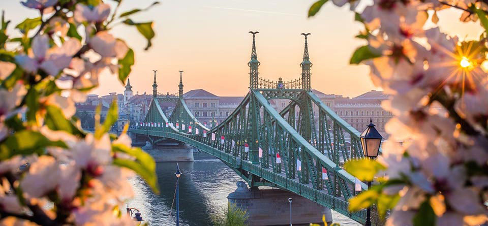 بهترین زمان سفر به مجارستان چه زمانی است ؟ Thumbnail