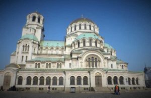 کلیسای جامع الکساندر نوسکی» (St. Alexander Nevski Cathedral