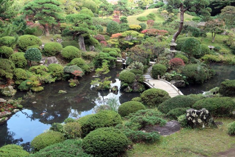 چشماندازی از معابد و طبیعت بکر شمال ژاپن